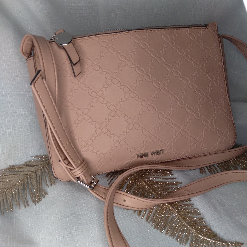 Nine West blush pink diamond pattern purse
